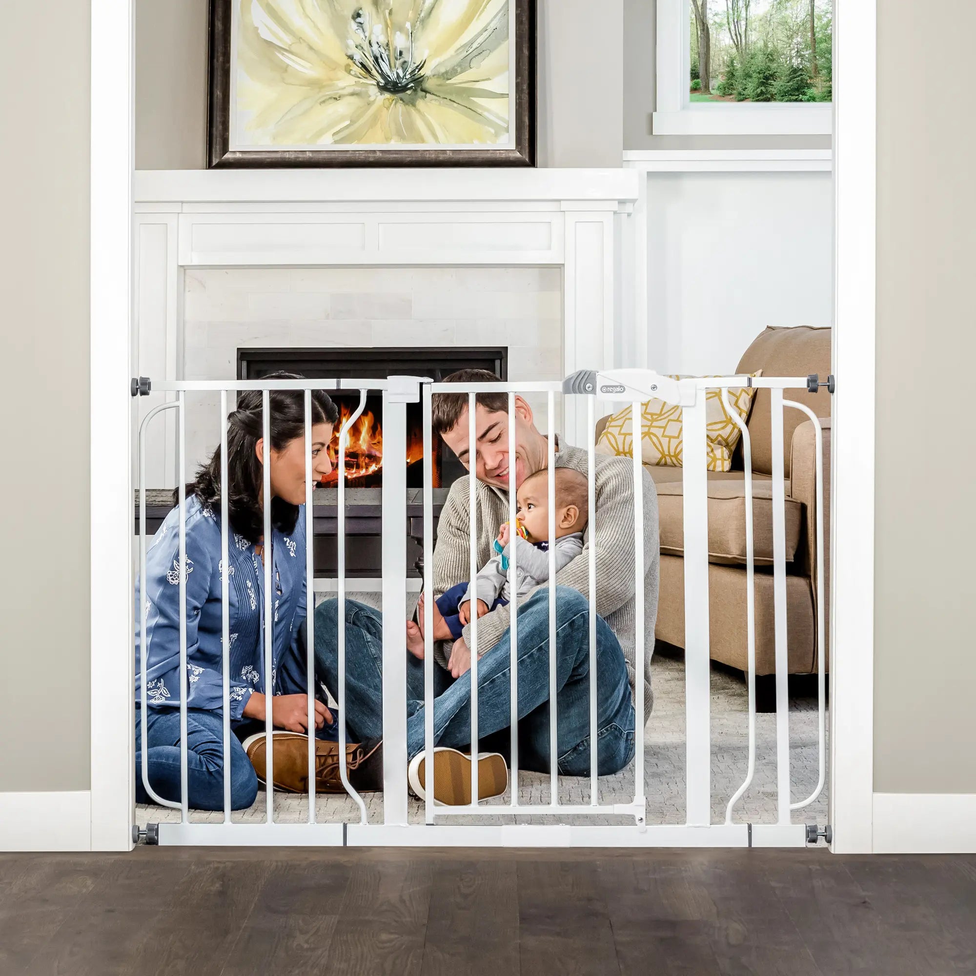 Regalo Easy Step Extra Wide Walk Through Baby Gate thumbnail 7